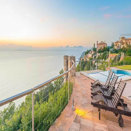 Chalet Geranios - House In Picafort *